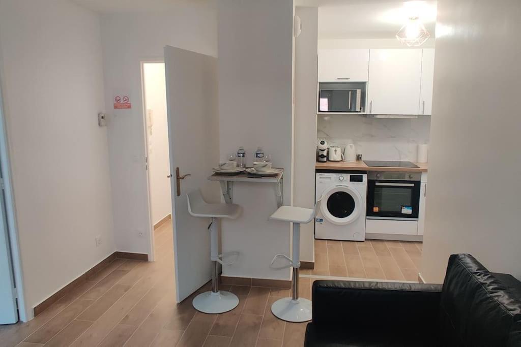 Appart Cosy Auber Porte De Paris Обервилье Экстерьер фото